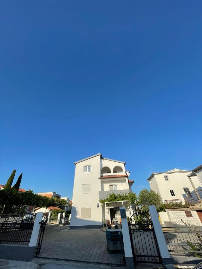 Apartments Antea 로고즈니차 외부 사진
