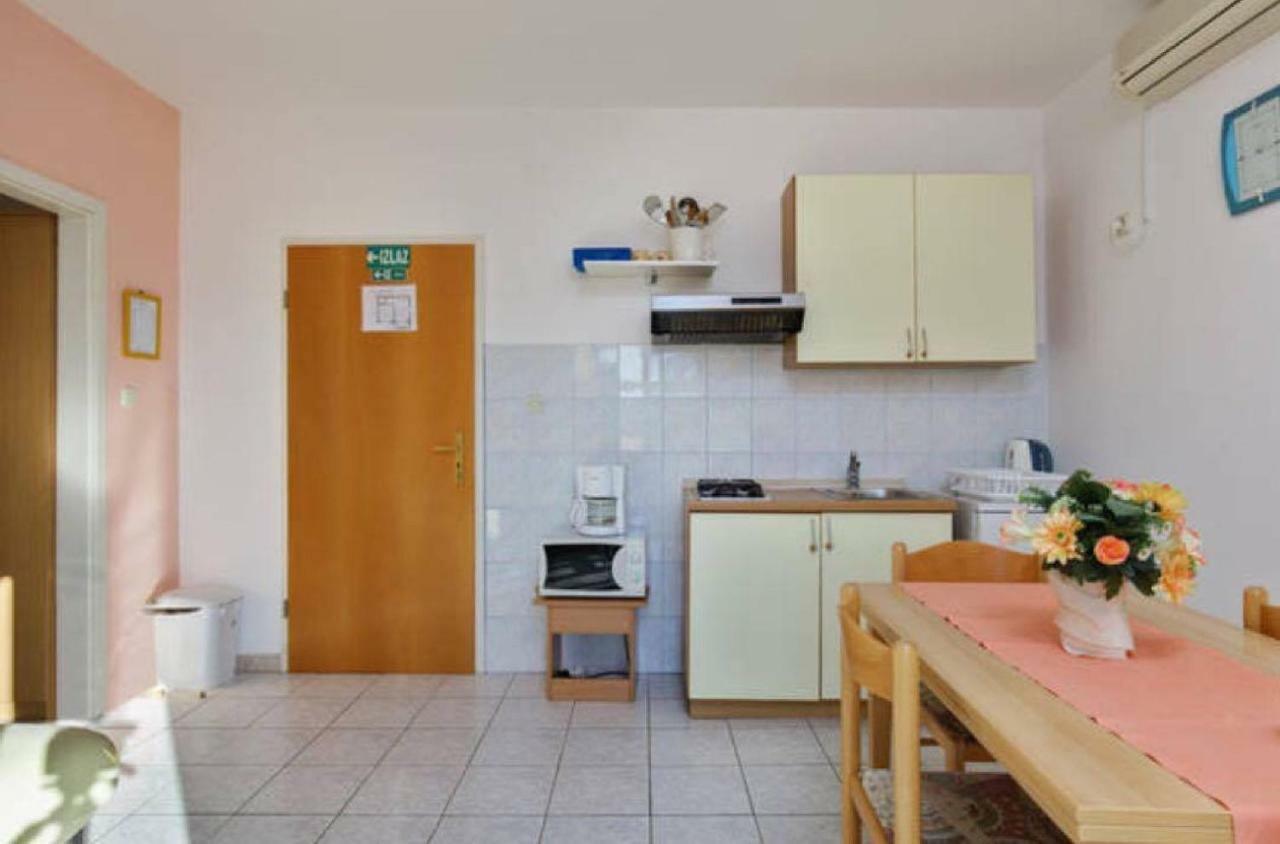Apartments Antea 로고즈니차 외부 사진