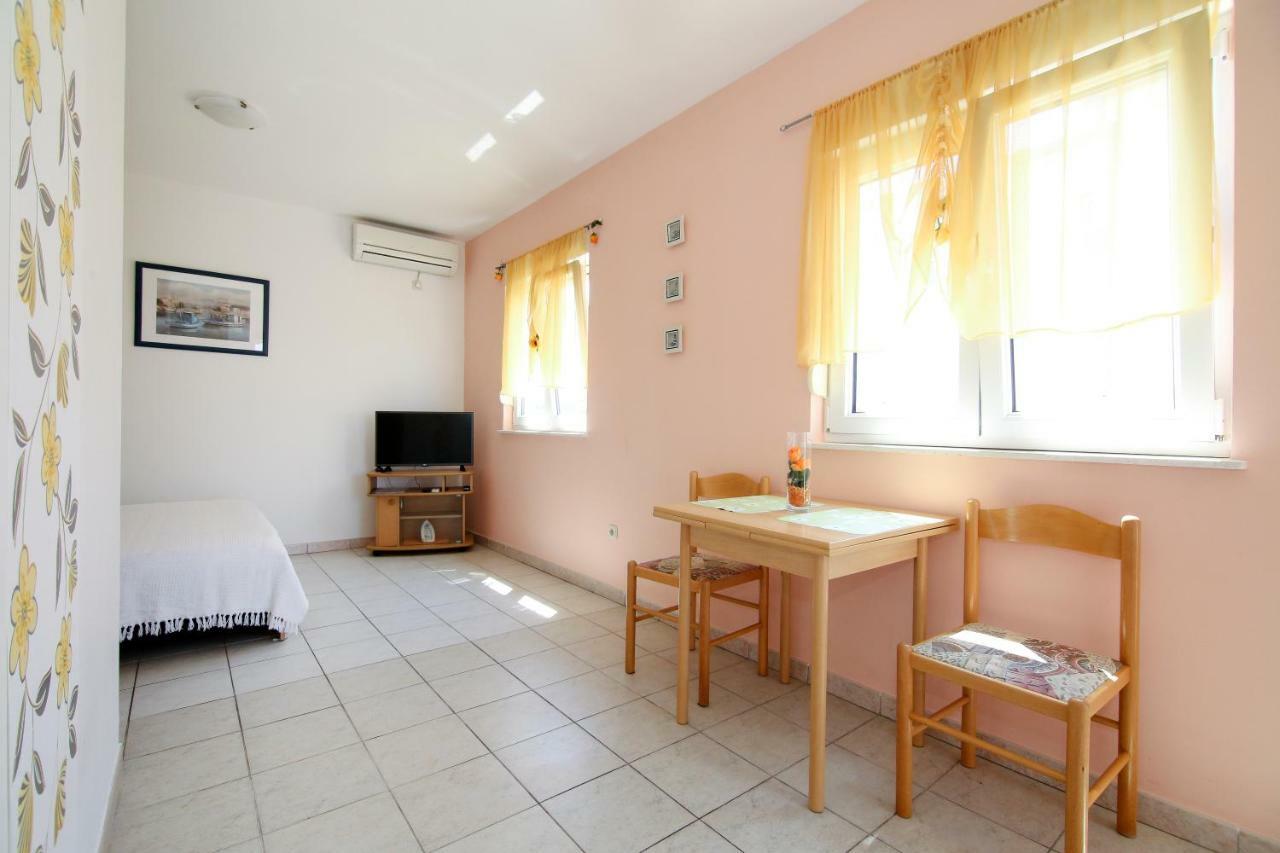 Apartments Antea 로고즈니차 외부 사진
