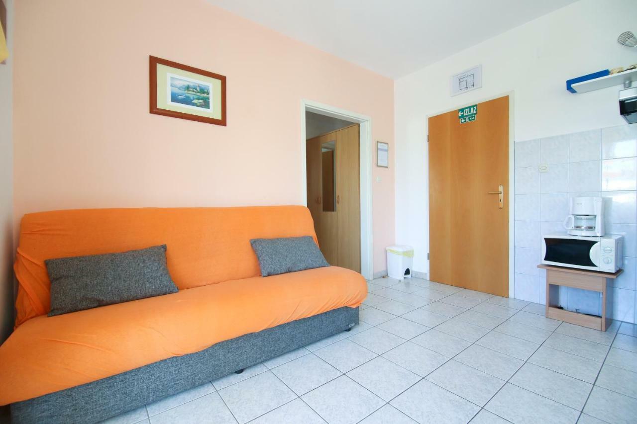 Apartments Antea 로고즈니차 외부 사진
