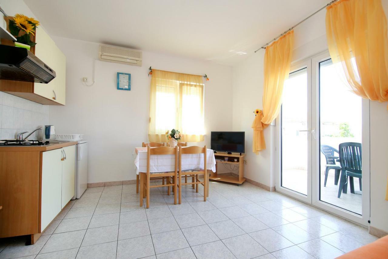 Apartments Antea 로고즈니차 외부 사진