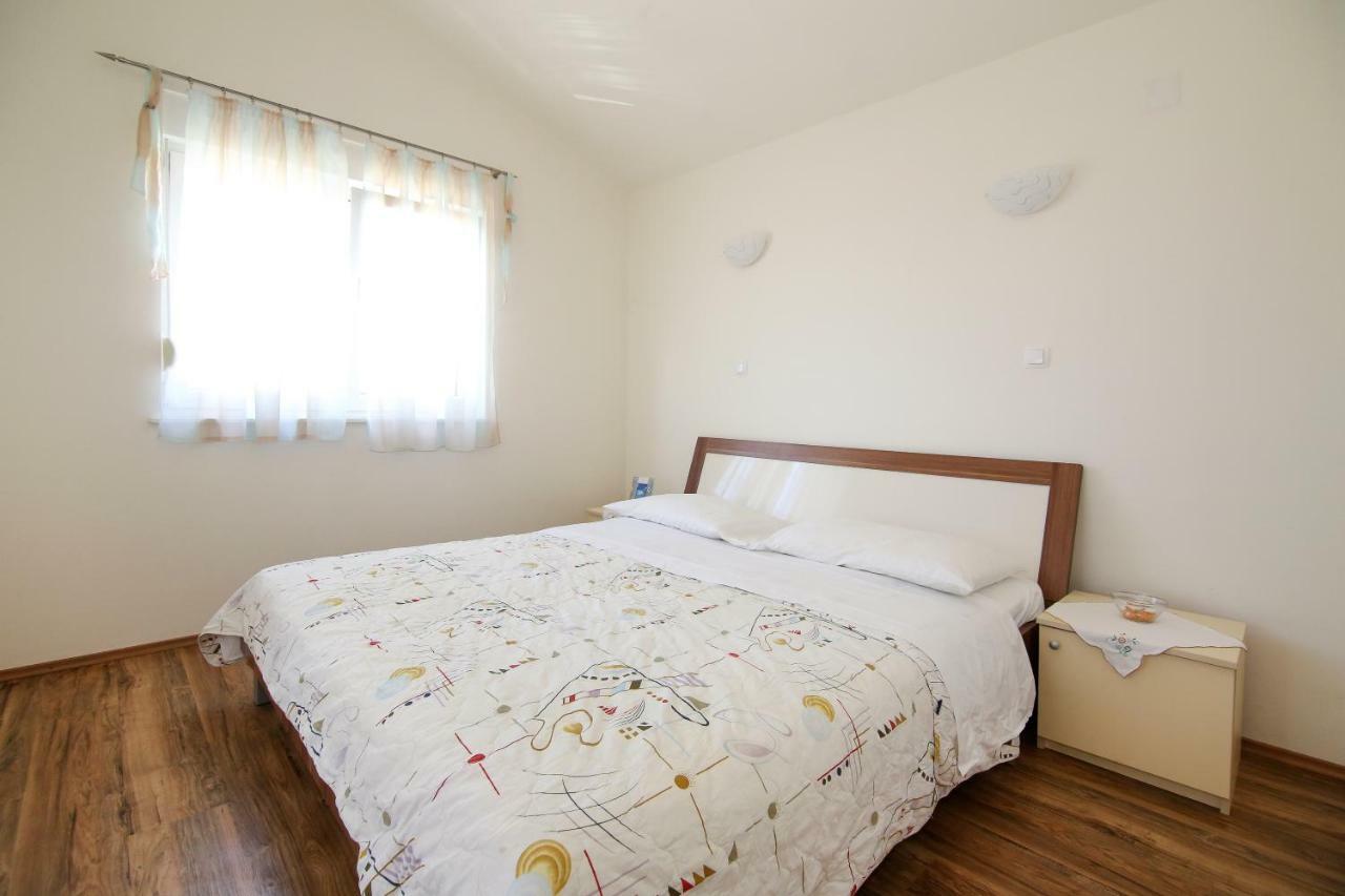 Apartments Antea 로고즈니차 외부 사진